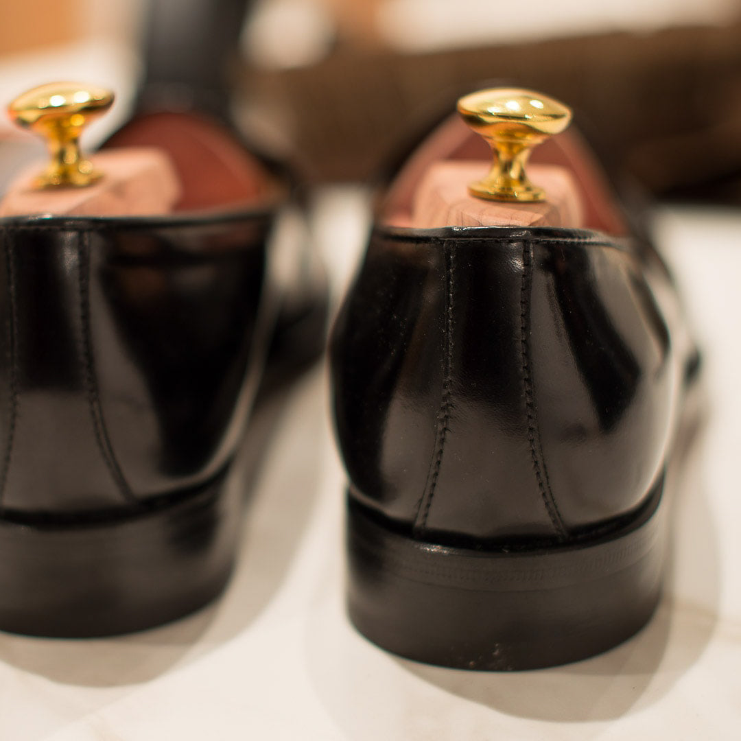 Legacy | Classic Loafer – Black Leather with Sleek Profile & Signature Detailing
