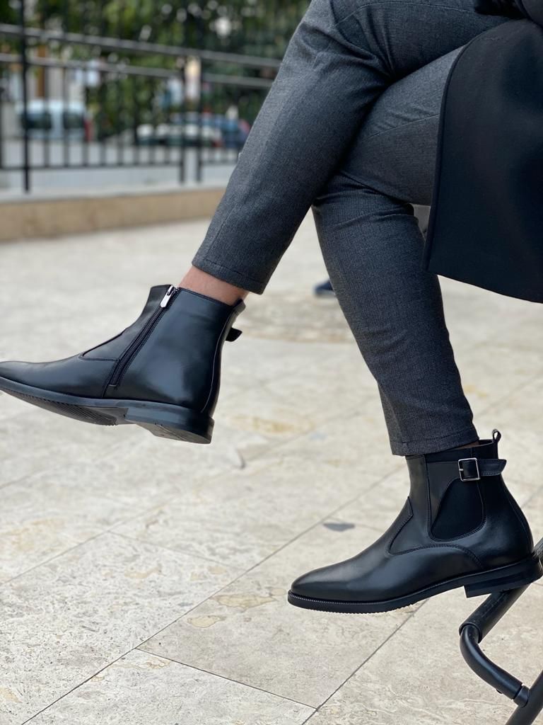 Limited Edition Black Chelsea Leather Boots: Superior Quality & Unmatched Durability