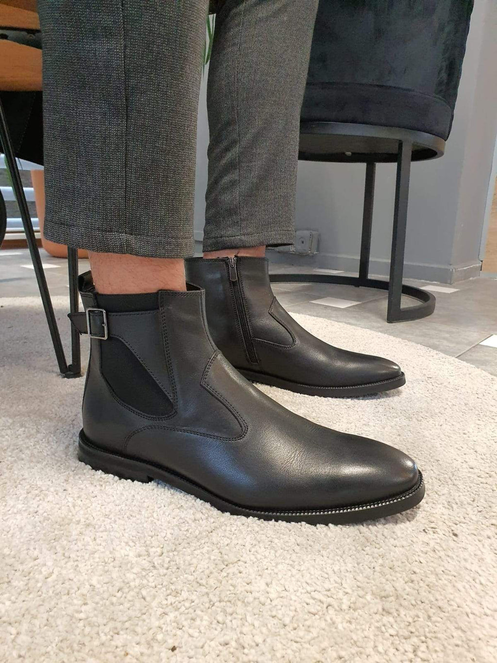 Limited Edition Black Chelsea Leather Boots: Superior Quality & Unmatched Durability