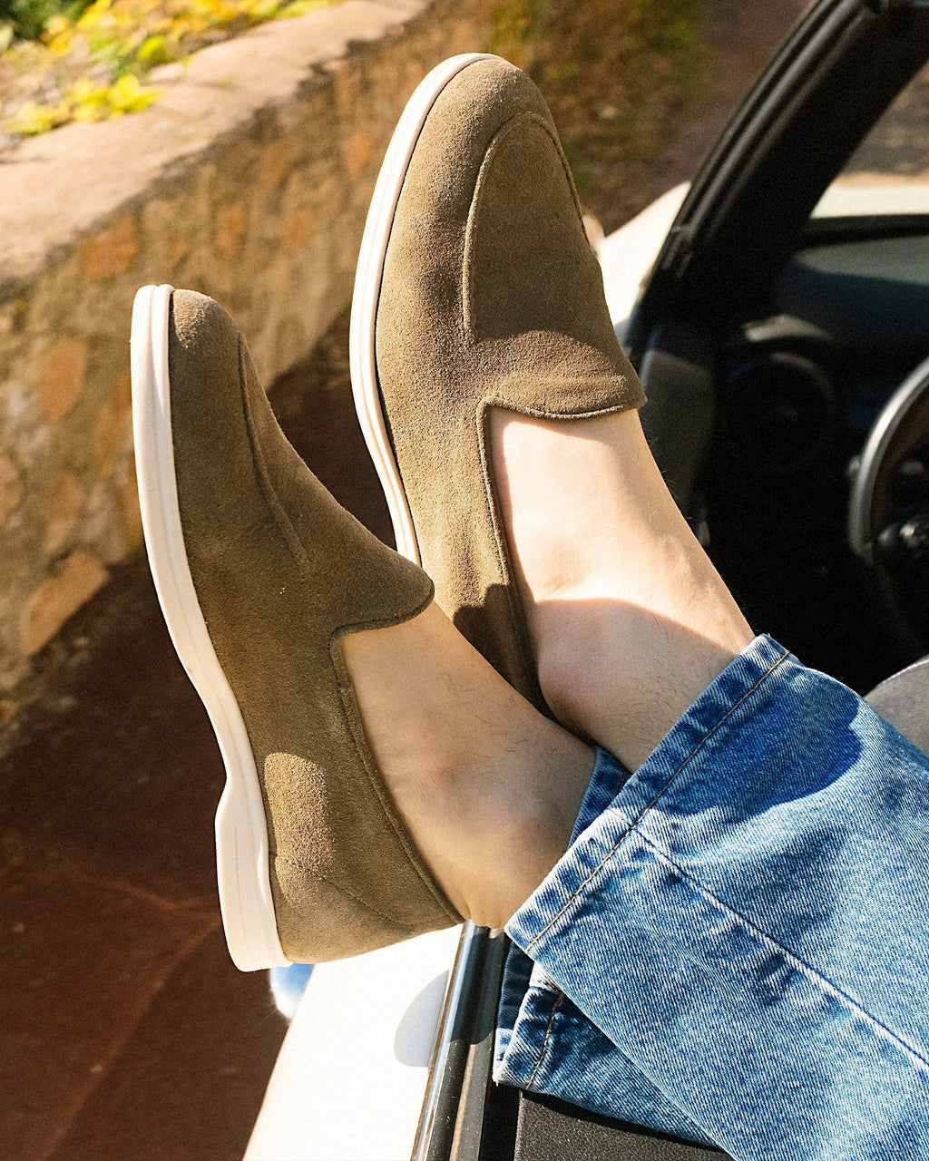 Brännö II – Moss Green Suede