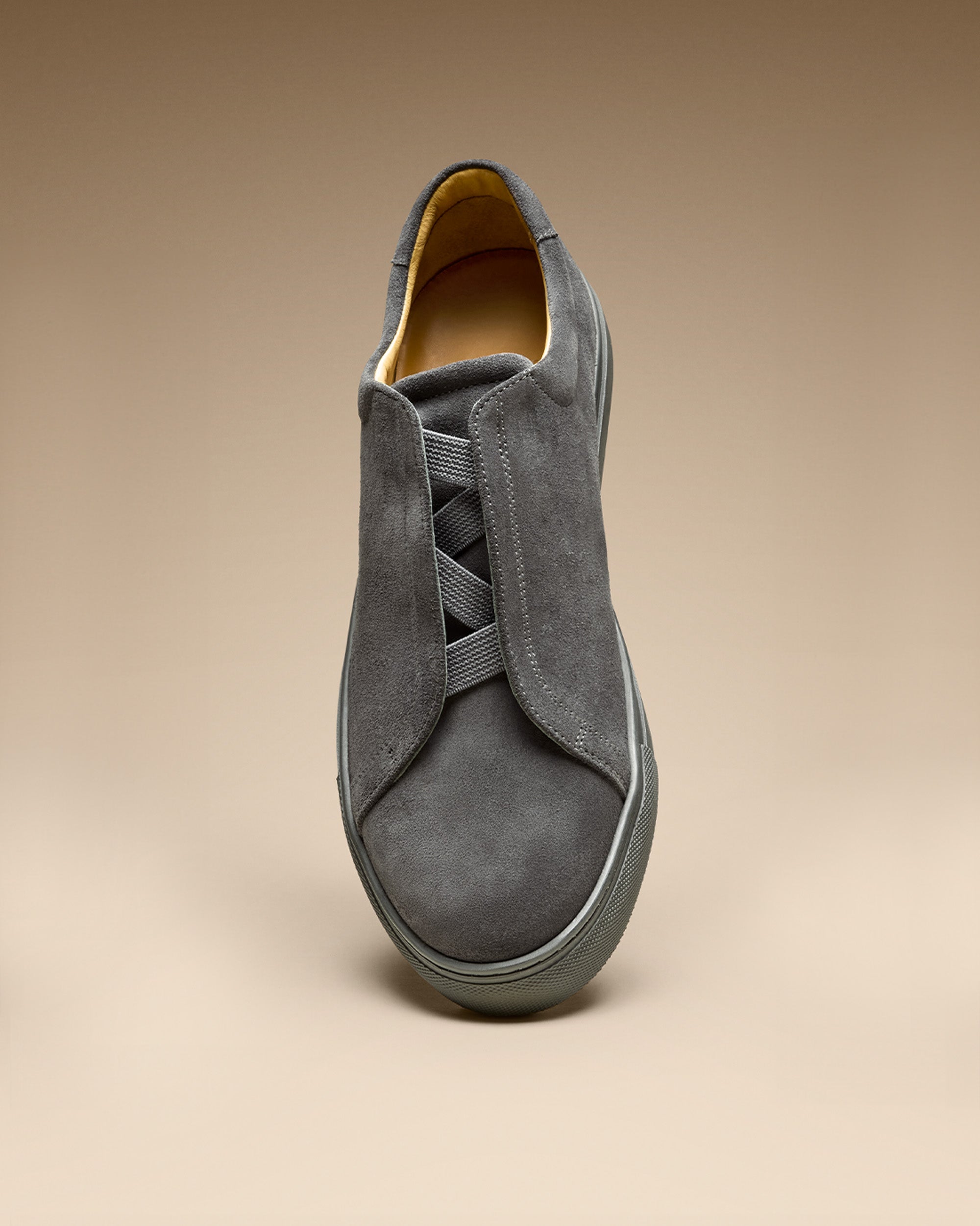 Alnö – Dark Grey Suede