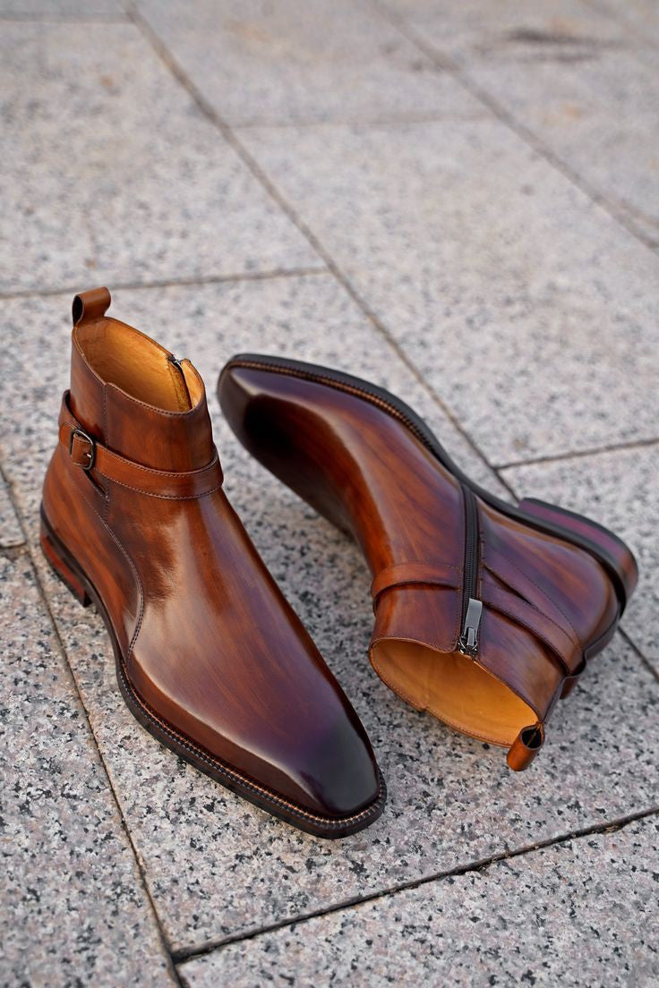 Experience Comfort: Leather Chelsea Boots for Men with Sturdy Sole Support