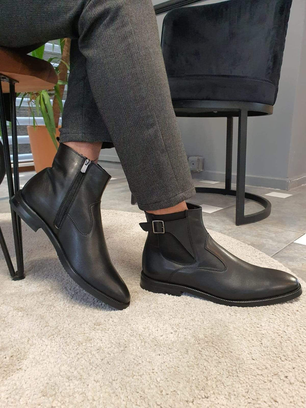 Limited Edition Black Chelsea Leather Boots: Superior Quality & Unmatched Durability